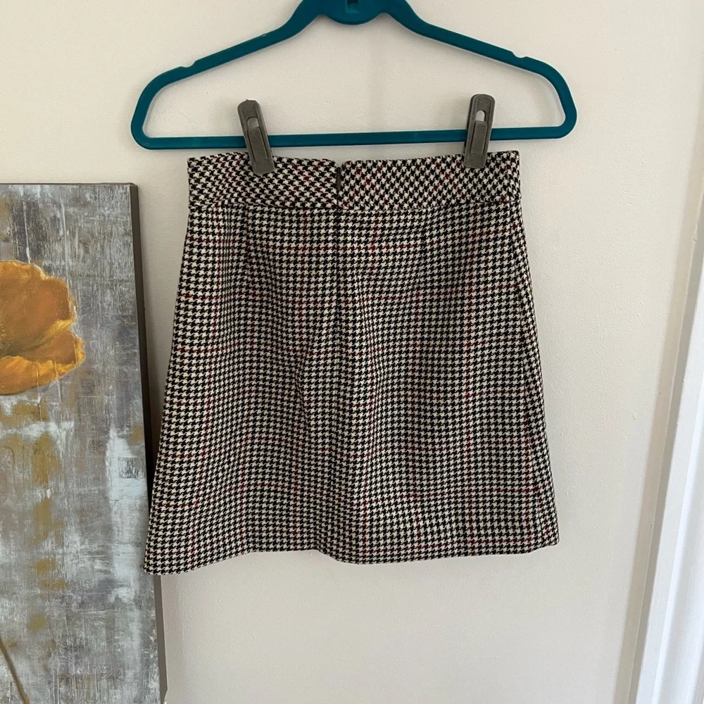 J Crew Houndstooth Skirt - Picture 4 of 6